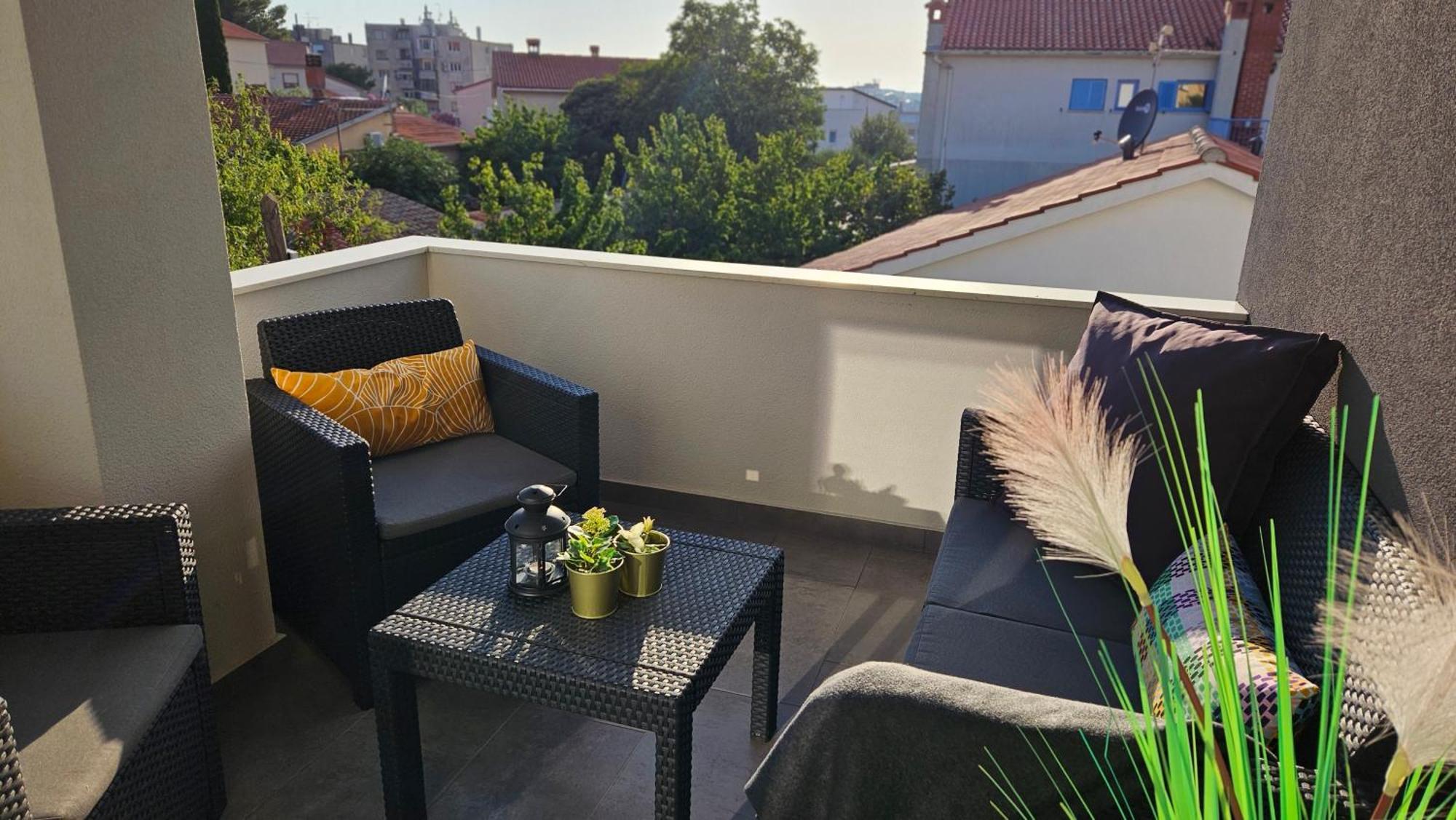 Eximius Apartment Pula Buitenkant foto