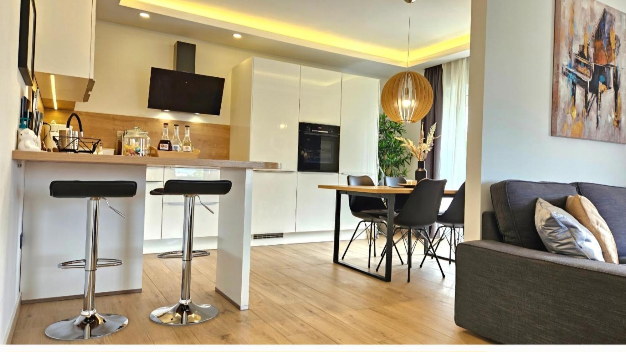 Eximius Apartment Pula Buitenkant foto